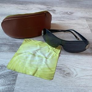 Tommy Bahama TB7024 Viva La Diva Black & Silver Polarized Sunglasses